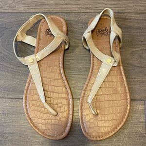 Faded Glory beige patent leather sandals